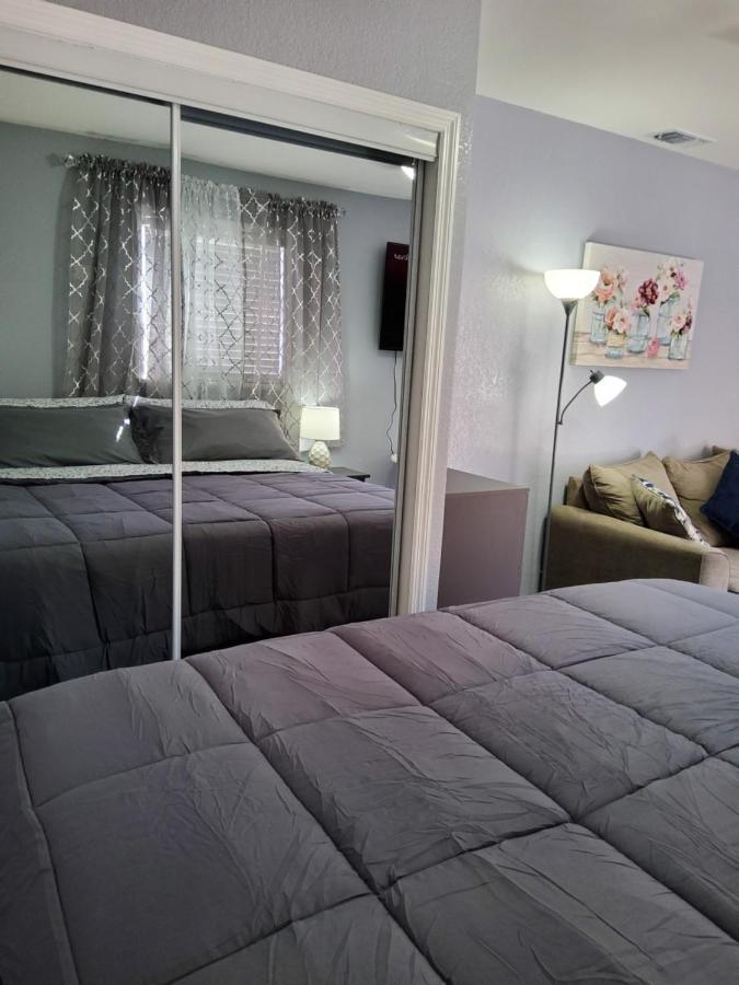 Habitacion Privada Cerca De Todo Тампа Екстериор снимка